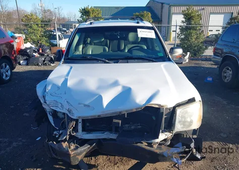 2005 GMC Envoy Slt z USA, uszkodzony, nr VIN 1GKDT13S652307779